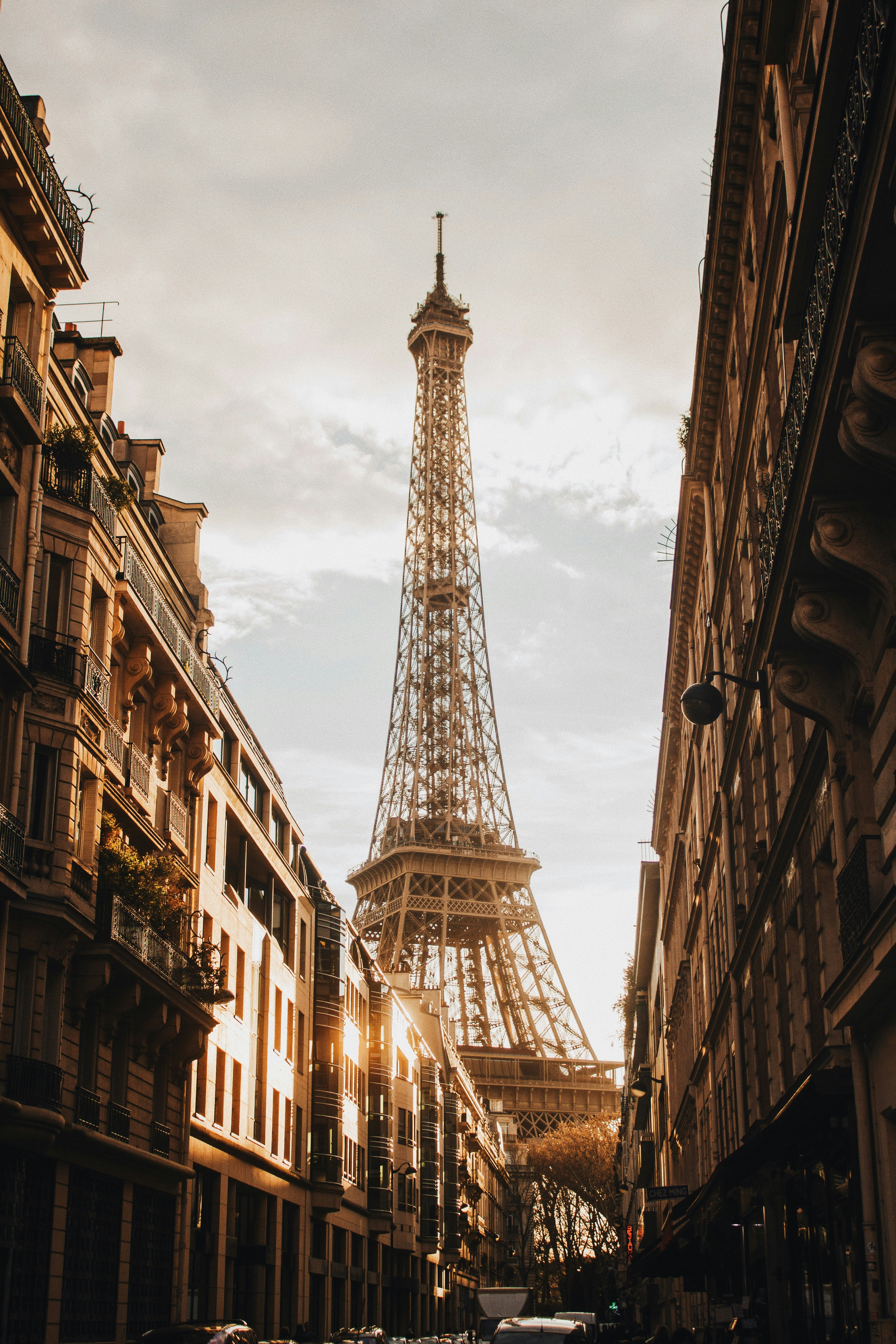 Paris Romantik Axşam Turu